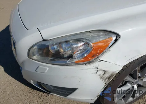 2011 Volvo C70 T5 из США, поврежденный, VIN YV1672MC9BJ107139